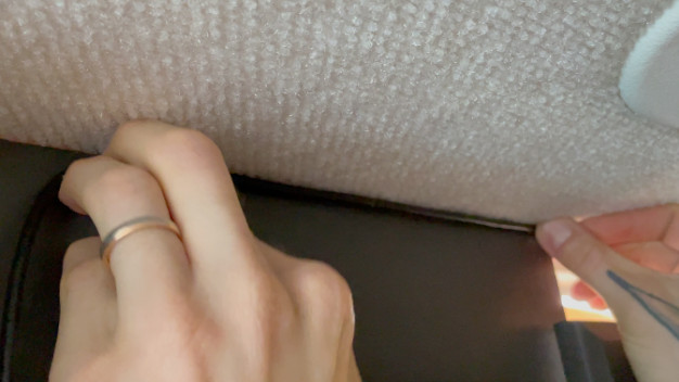 Installation d'un cordon de caoutchouc